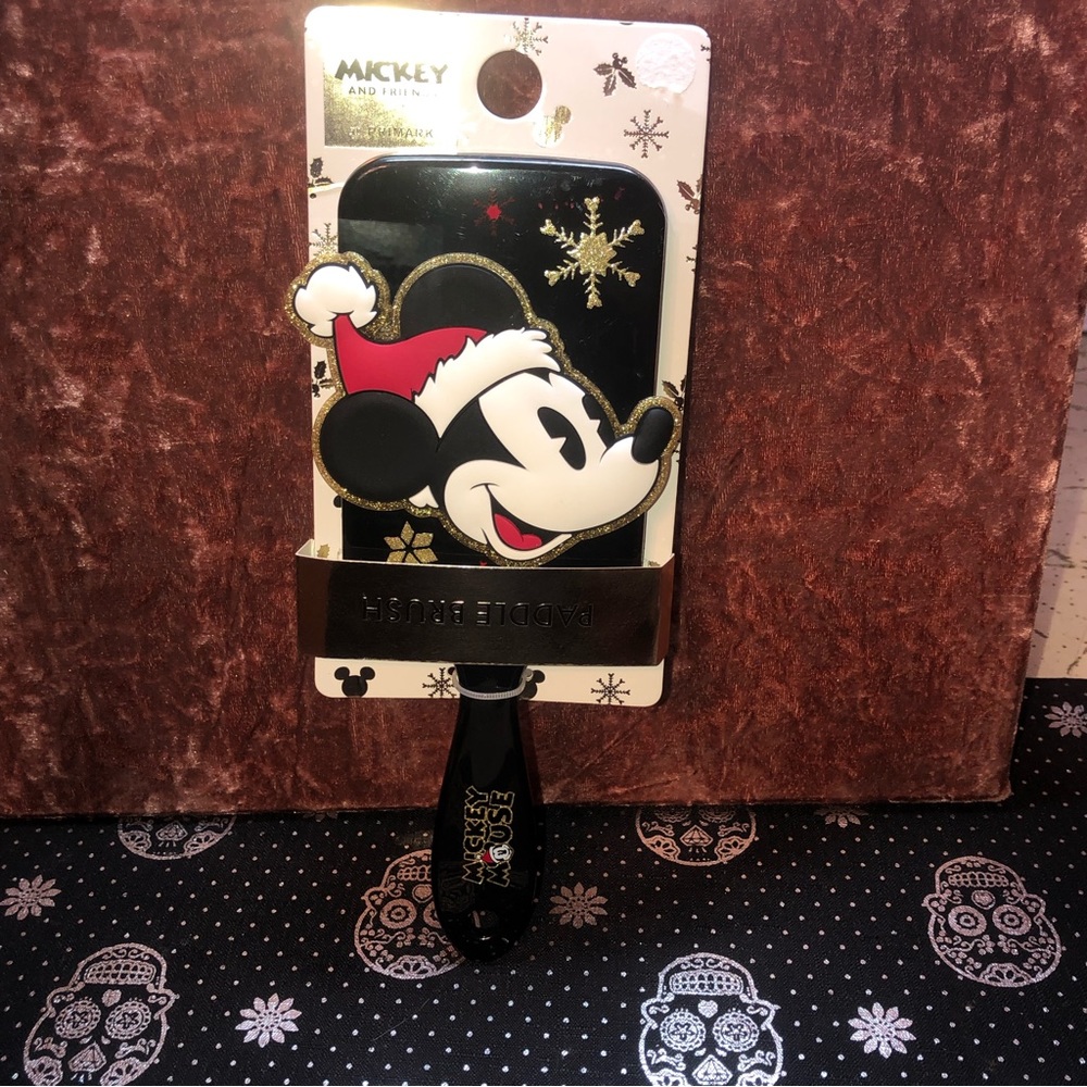 Disney Mickey Mouse Holiday paddle hairbrush